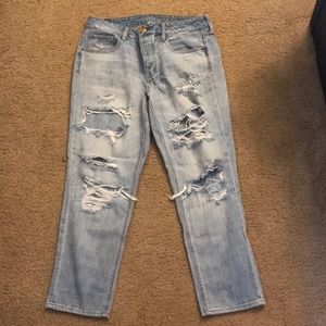 Like new American Eagle tom girl jeans 10 short